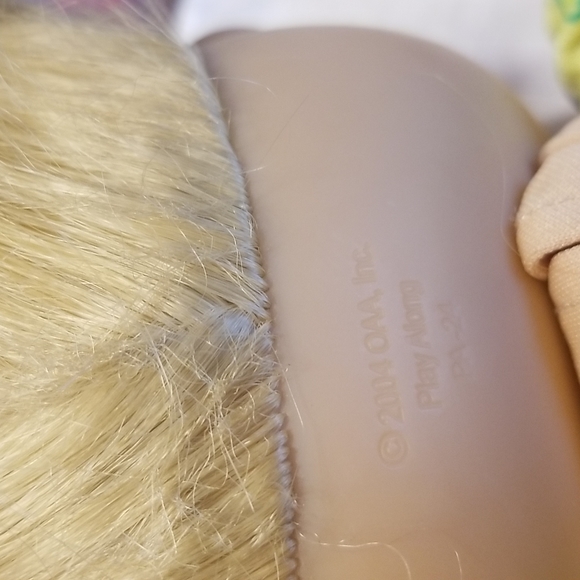 #5 Cabbage Patch Kid 16", This is is 2005 looking at tag.  Signed Xavier Roberts - Picture 6 of 6